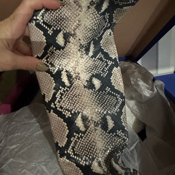 Stuart weitzman snakeprint 5050 boots nwb 5.5 - Picture 2 of 7